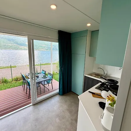 Marea Lido Di Colico, Direkt At The & In Center & Near Ferry To Bellaggio Apartahotel