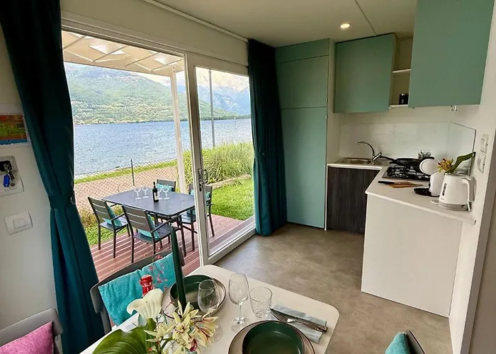Marea Lido Di Colico, Direkt At The & In Center & Near Ferry To Bellaggio Lejlighedshotel