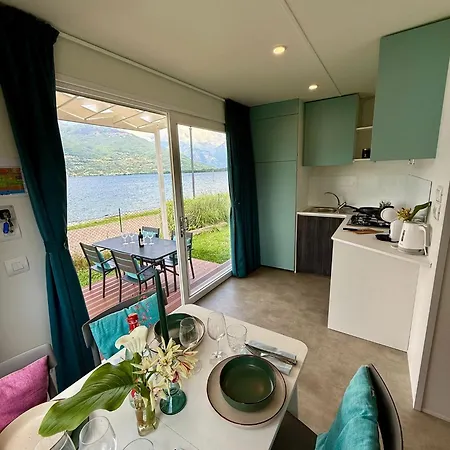 Marea Lido Di Colico, Direkt At The & In Center & Near Ferry To Bellaggio Aparthotel